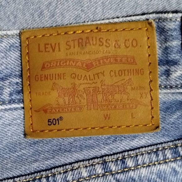 Levi's 501 Distressed Classic Straight Jeans Light Blue Sz 34 x28 - Picture 8 of 12